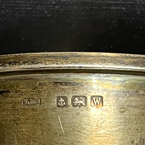 1921 Levi & Salaman Sterling Silver Egg Cup Engraved 19th July 1922 RWH. - Picture 6 of 11